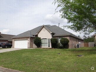 Building Photo - 26222 Avoyelles Ave