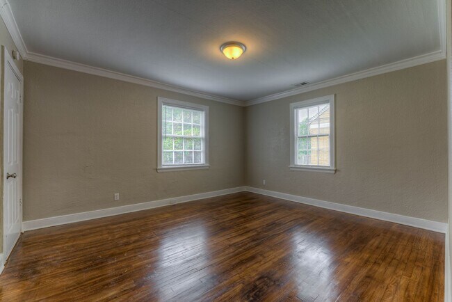 Foto del edificio - 1202/1204 Tutwiler Ave