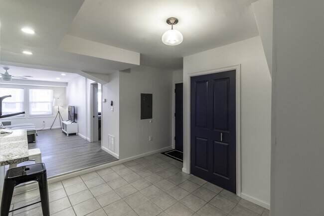 Foto del edificio - 916 Highview St