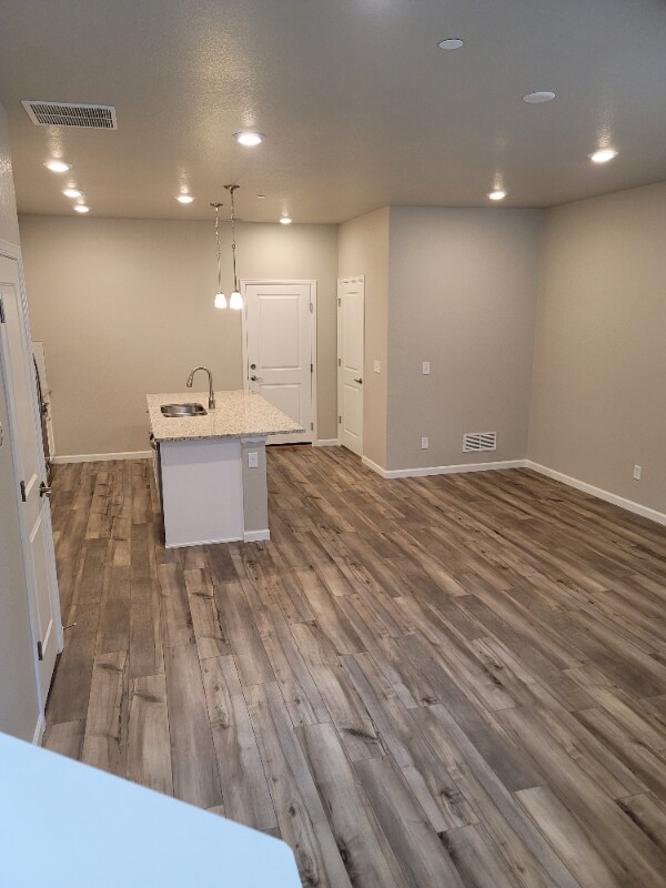 Foto del edificio - 463 Millwall Cir
