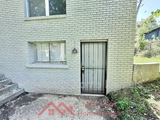 Foto del edificio - 2876 Cela Rd