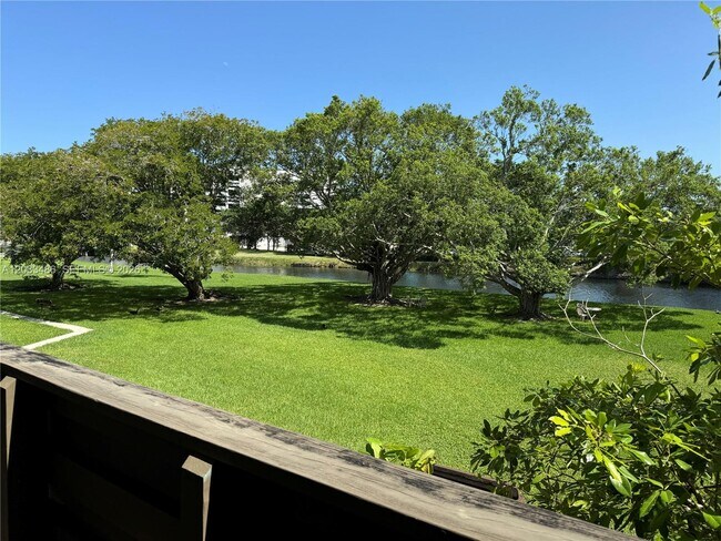 Foto del edificio - 8335 SW 72nd Ave