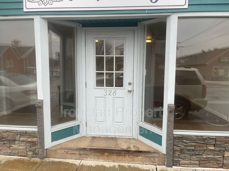 Foto del edificio - 328 Main St