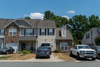 Building Photo - 6846 Derby Run Dr