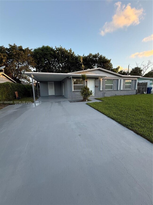 Foto del edificio - 1600 W 14th St