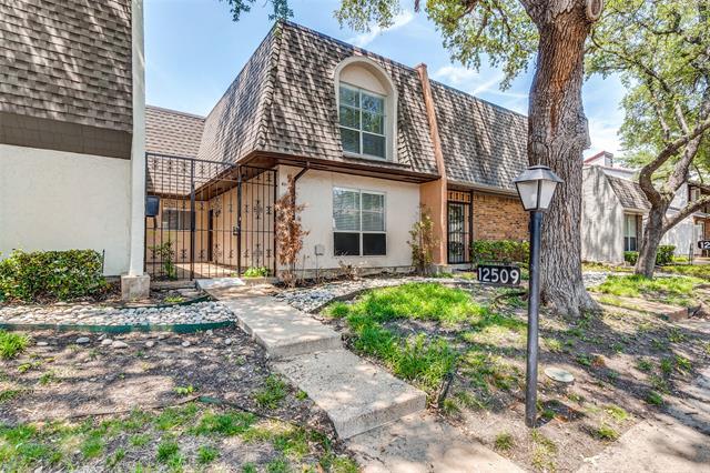 Foto principal - 12509 Burninglog Ln