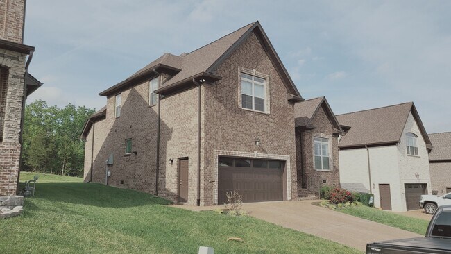 Photo - 712 Brooke Cv House