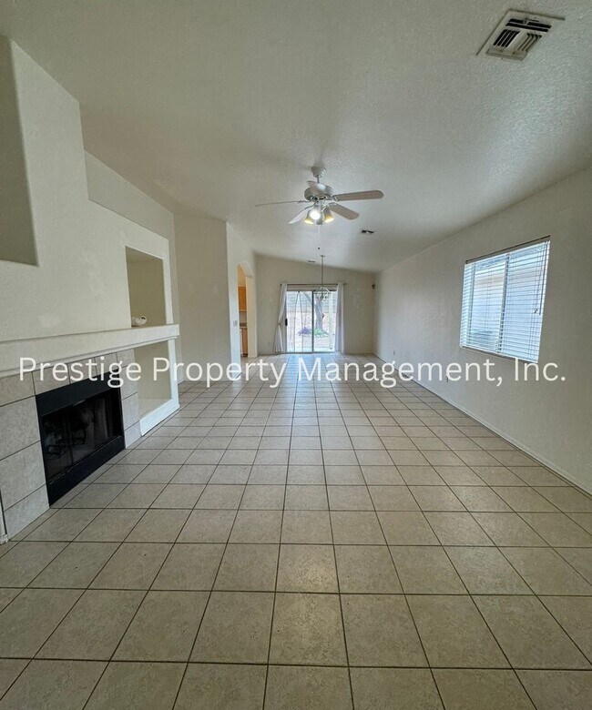 Foto del edificio - East Home With Catalina Mountain Views !!!