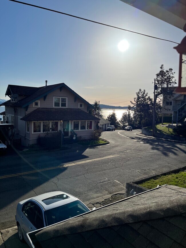 View - 657 Florence Ave