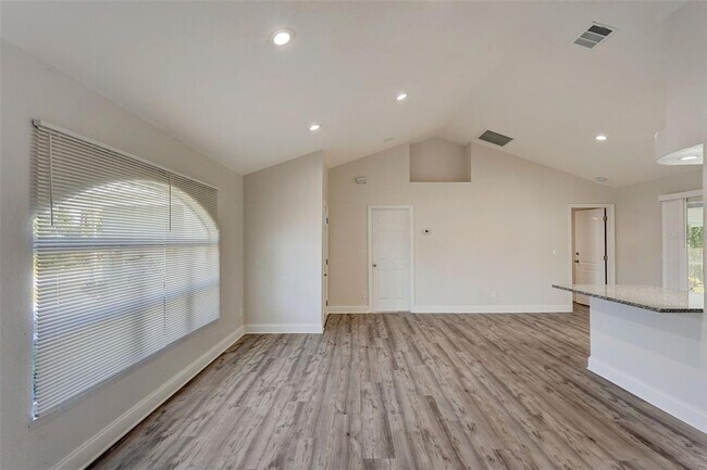 Building Photo - 21271 Birwood Ave