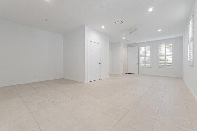 Foto del edificio - 4273 E Main St