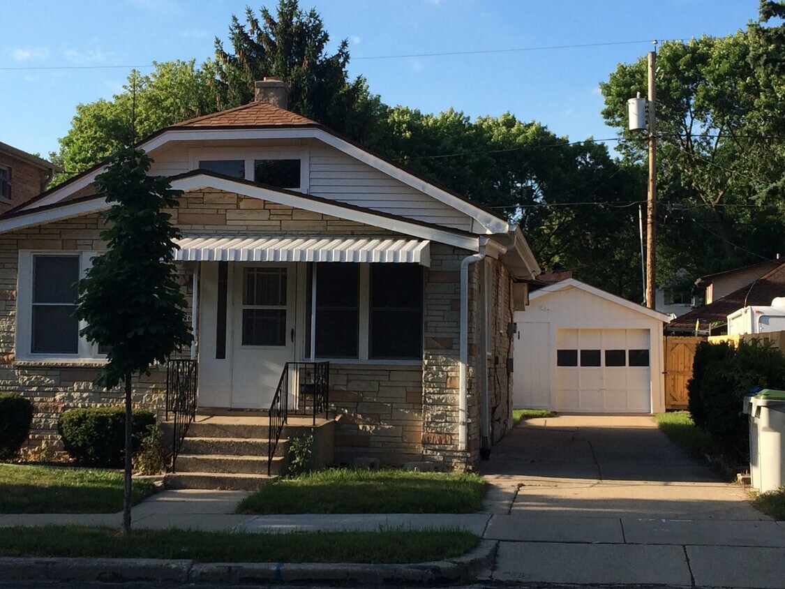 Main - 6026 W Fairview Ave