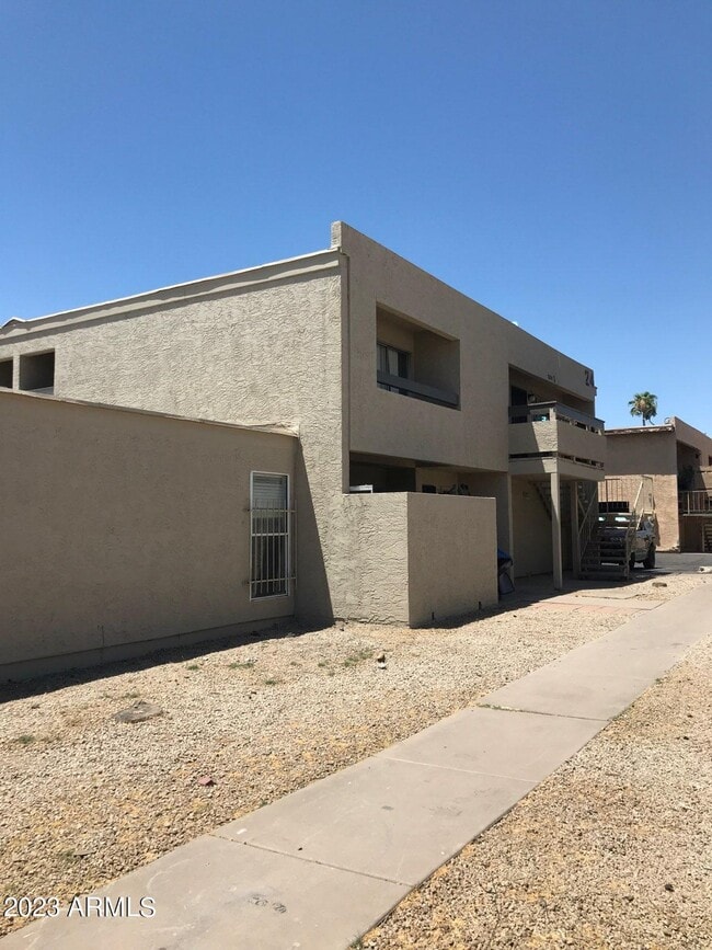 Building Photo - 2678 S 43rd Ave