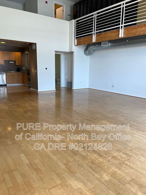 Building Photo - 370 De Haro Street