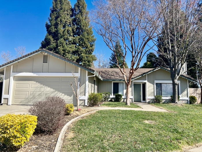 Primary Photo - Gorgeous 4 bedroom 2 bath home in Folsom!