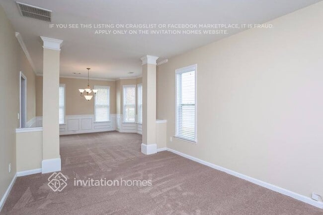 Building Photo - 4392 Walforde Blvd