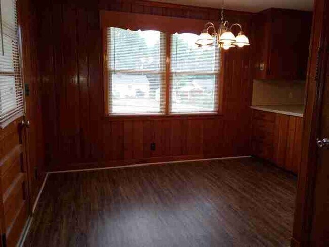 Foto del edificio - 1218 Bolton St