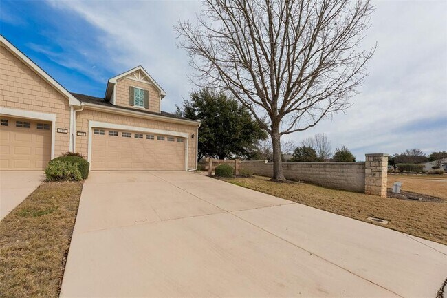 Building Photo - 104 Honey Creek Trail