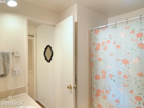 Building Photo - 2 br, 2 bath  - 1500 Norkenzie Rd Apt 33