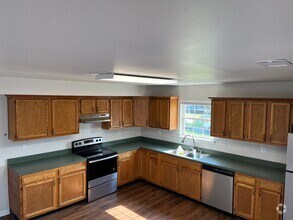 Building Photo - 115 Garnet Dr