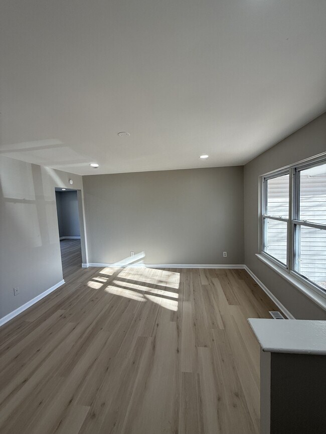 Foto del edificio - 1412 Wolf Ct