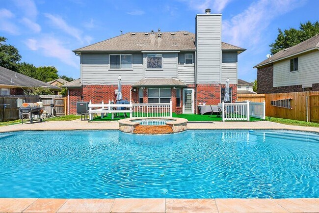 Foto del edificio - 4026 Almond Lake Dr