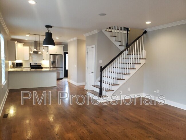 Foto del edificio - 512b Eastboro Dr