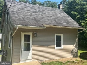 Building Photo - 3145 Zepp Rd