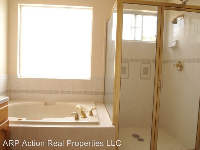Building Photo - 6541 Isla del Rey Dr