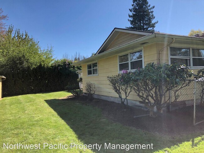 Building Photo - 3 br, 2 bath House - 211 Cherry Lane