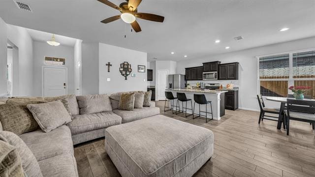 Foto del edificio - 9224 Red Brush Trl