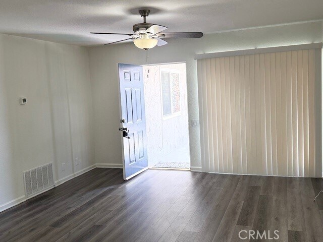 Building Photo - 45270 Panorama Dr