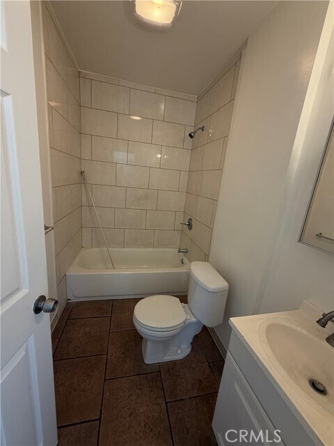 Foto del edificio - 358 Magnolia Ave