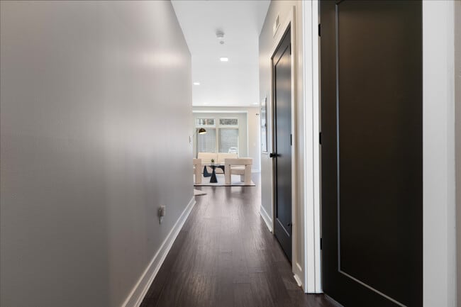 Building Photo - The 41