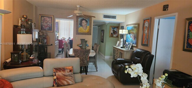 Foto del edificio - 2649 NW 48th Terrace