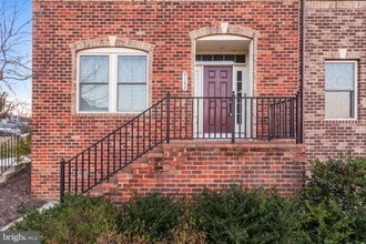 Building Photo - 9152 Kenway Ln