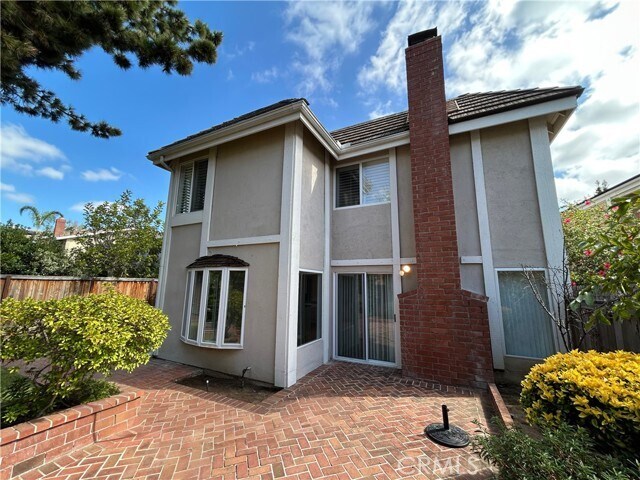 Foto del edificio - 12 Holly St