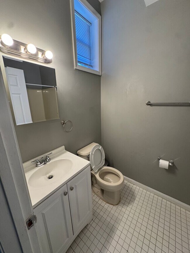 Foto del edificio - 4028 Belle Grove Rd