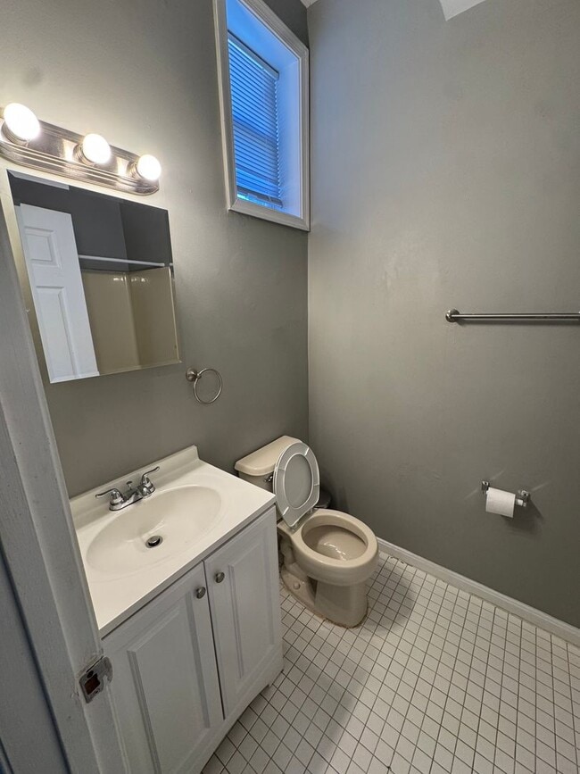 Building Photo - 4028 Belle Grove Rd