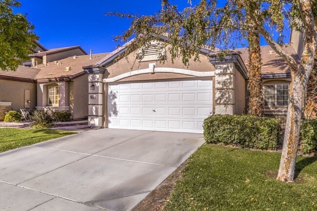 Building Photo - fully furnished in the  heart  of Summerlin
