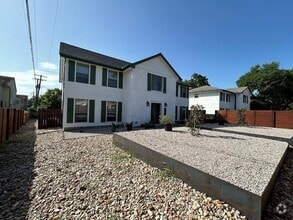 Building Photo - 3413 Willowrun Dr