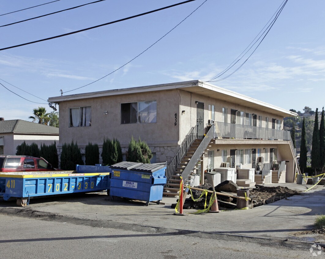Primary Photo - 6539 Brooklyn Ave