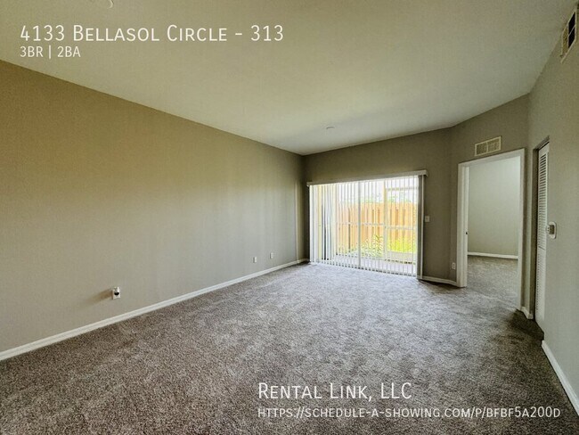 Building Photo - 4133 Bellasol Cir