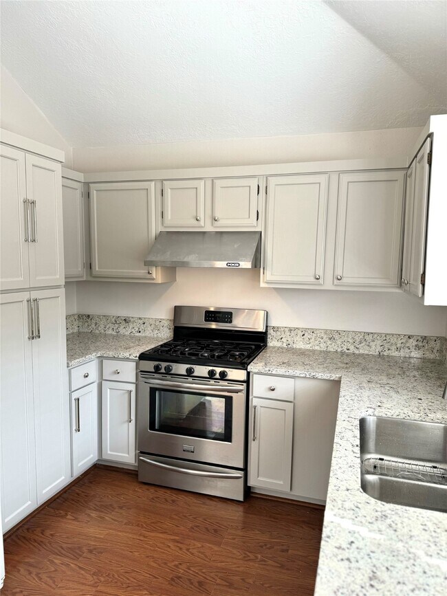 Foto del edificio - 16103 Manor Point Dr