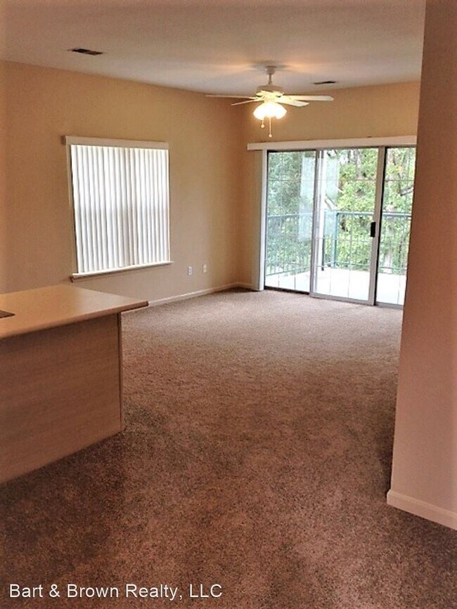 Building Photo - 2 br, 2 bath House - 815 Holiday Ridge I-5
