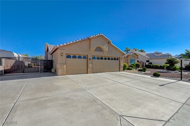 Foto del edificio - 6317 W Canyon Ridge Dr