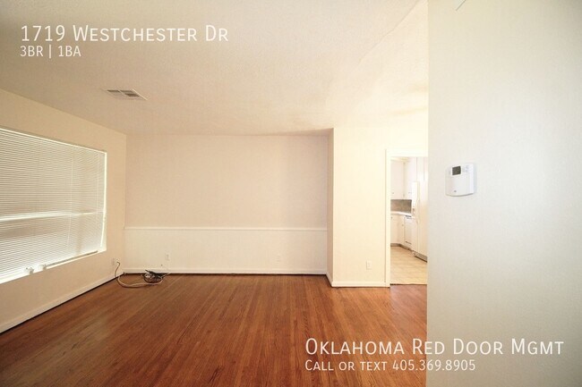 Building Photo - 1719 Westchester Dr