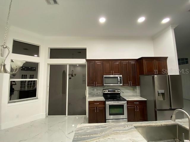 Foto del edificio - 26 NW 8th Pl