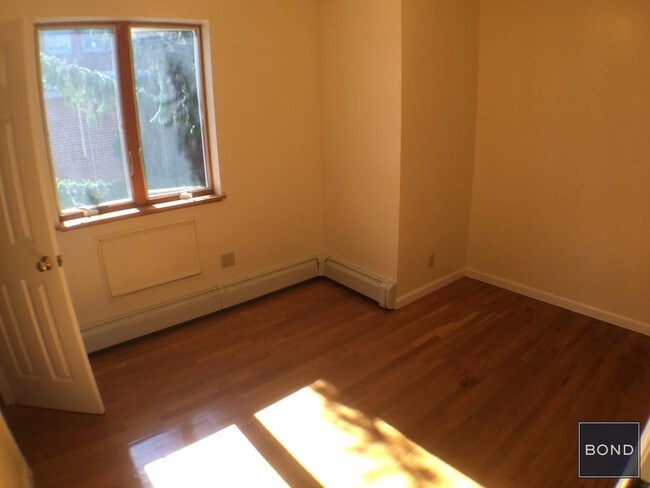 Foto del edificio - 6269 Forest Ave