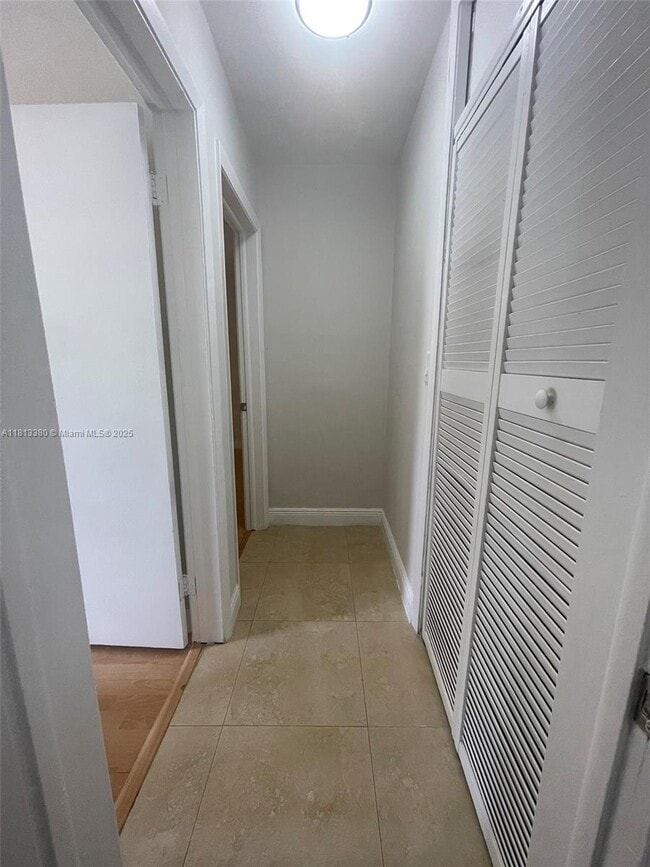 Building Photo - 7385 S Waterway Dr